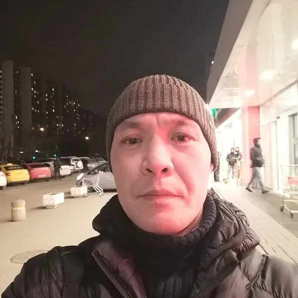 Абай Кужатаев